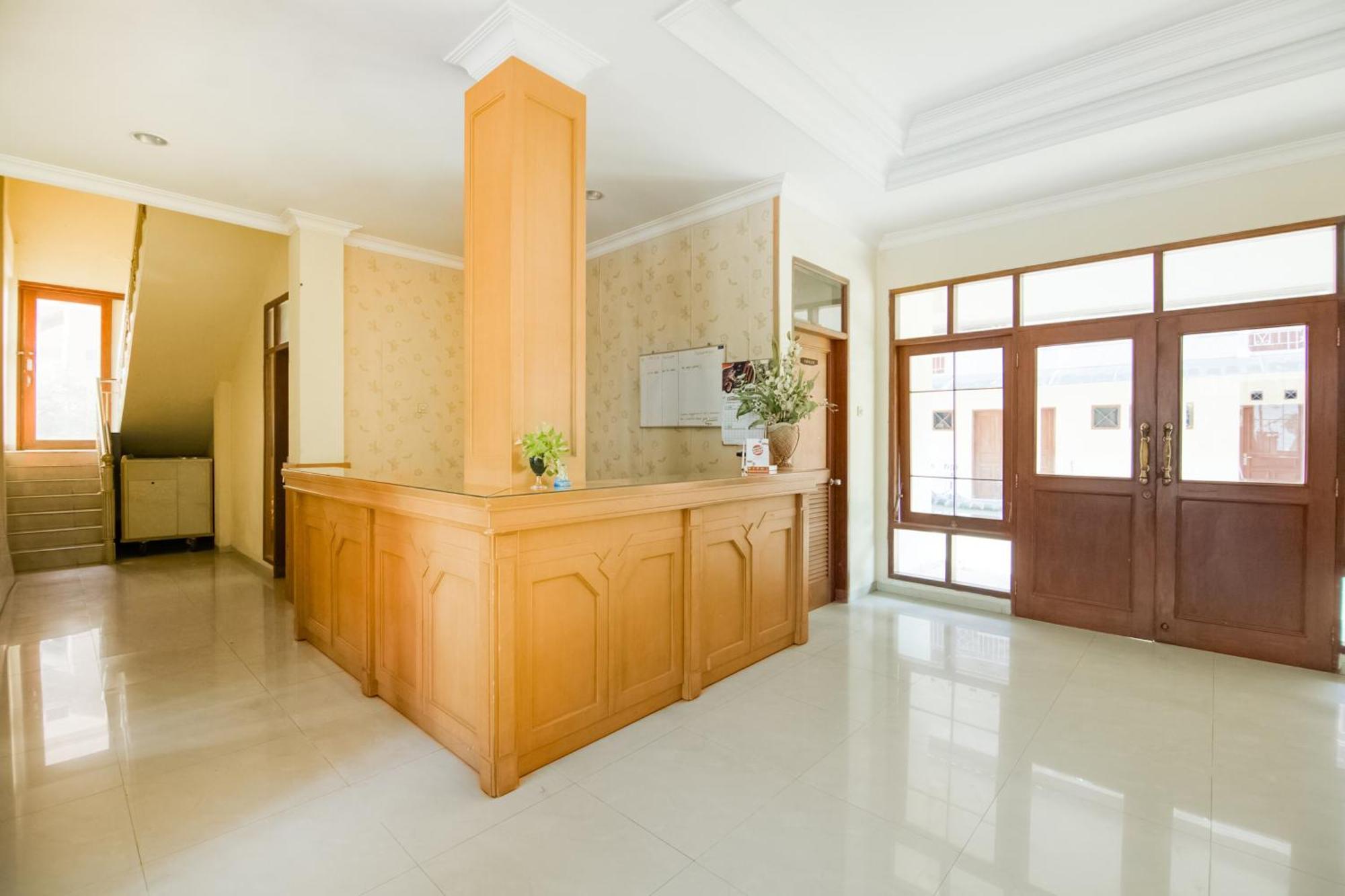 סמאראנג Wisma Langen Werdhasih מראה חיצוני תמונה