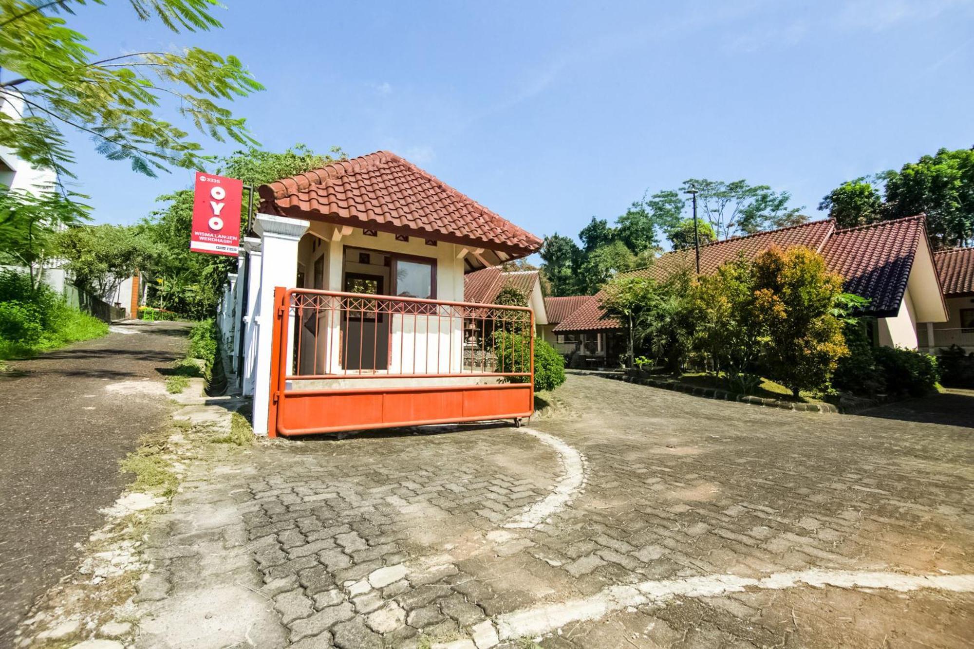 סמאראנג Wisma Langen Werdhasih מראה חיצוני תמונה