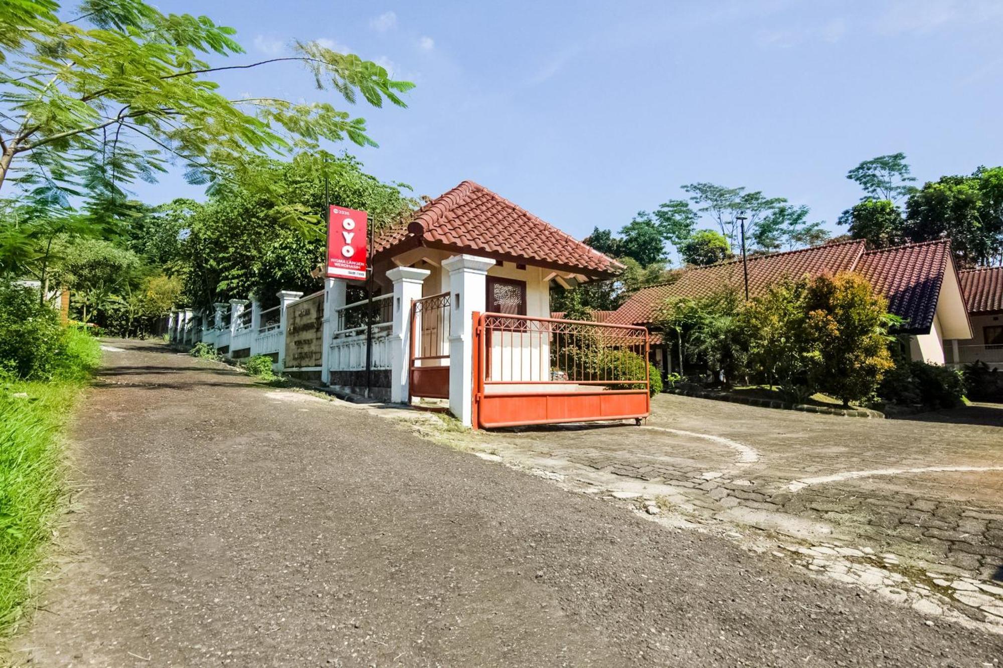 סמאראנג Wisma Langen Werdhasih מראה חיצוני תמונה